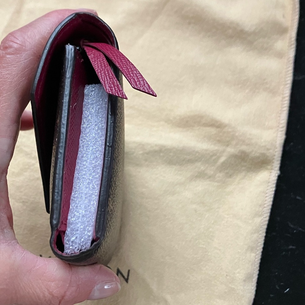 Trade Louis Vuitton Victorine Wallet - Picture 4 of 7